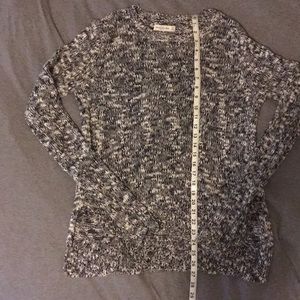 Abercrombie and Fitch high low sweater size M